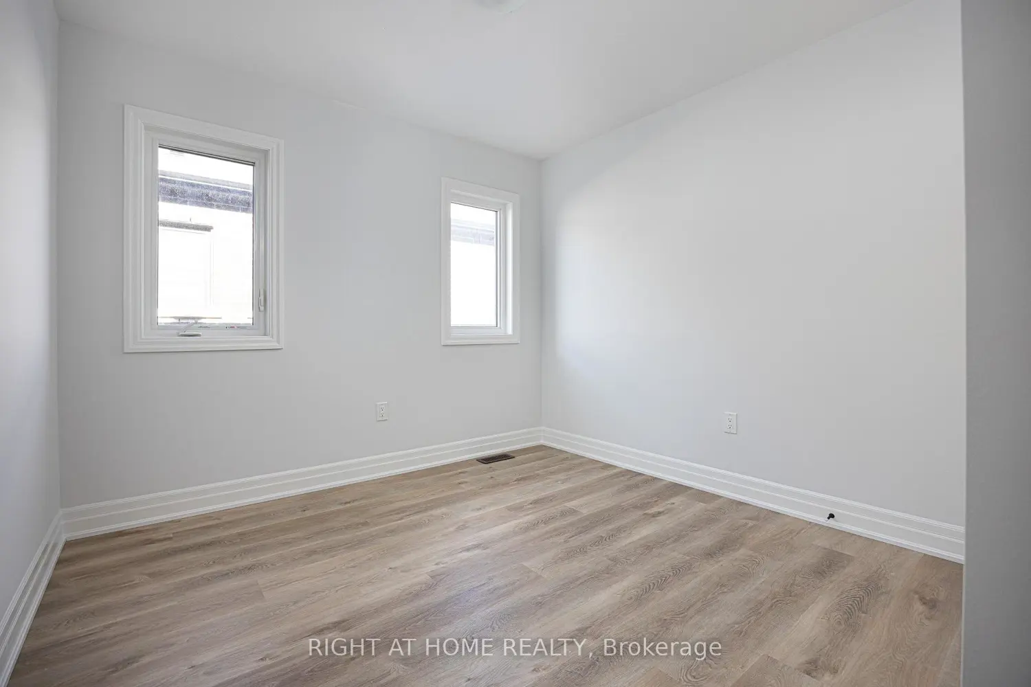 Additional image 18 of 8 Nicort Road