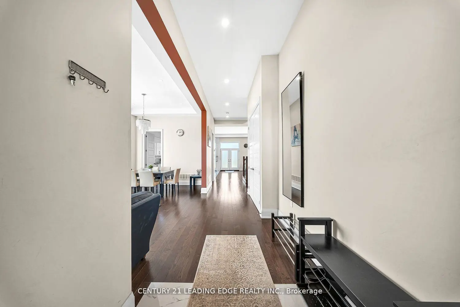 736 Hillview Crescent