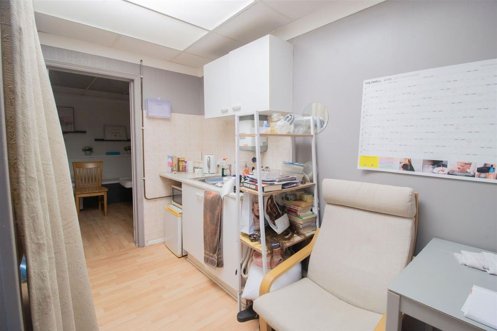 Additional image 6 of 1 bed property for saleRisca Road, Cross Keys NP11