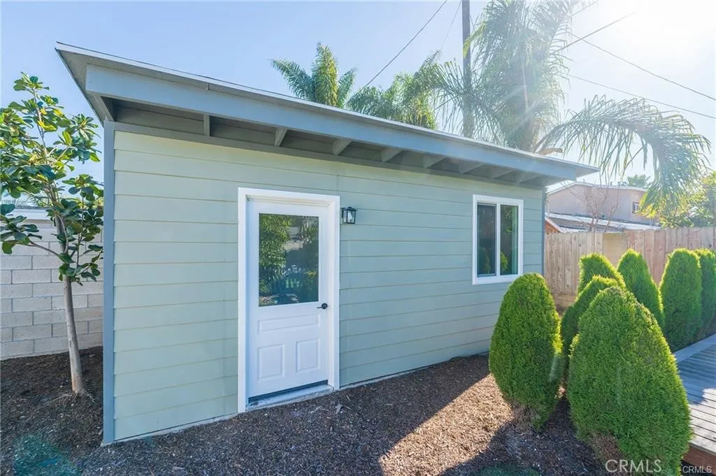 Additional image 73 of 641 Cove St, Costa Mesa, CA 92627