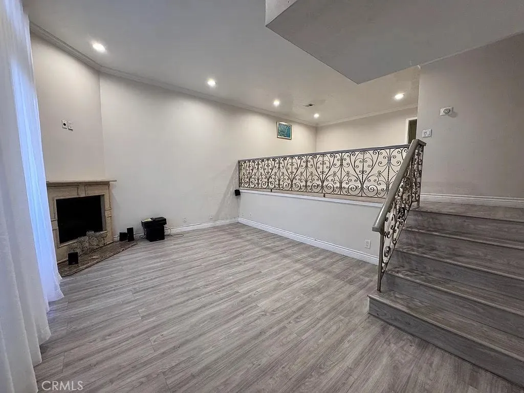 Additional image 6 of 13243 Vanowen St Unit 5, North Hollywood, CA 91605