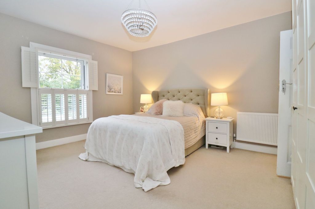 Additional image 18 of 4 bed semi-detached house for saleMoorhill Road, West End SO30