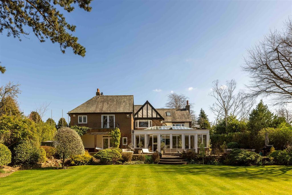 Additional image 20 of 6 bed detached house for saleSandmoor Avenue, Alwoodley, Leeds LS17