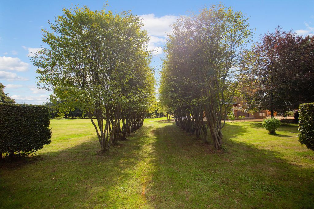 Additional image 21 of 6 bed detached house for saleManningford Abbots, Pewsey, Wiltshire SN9