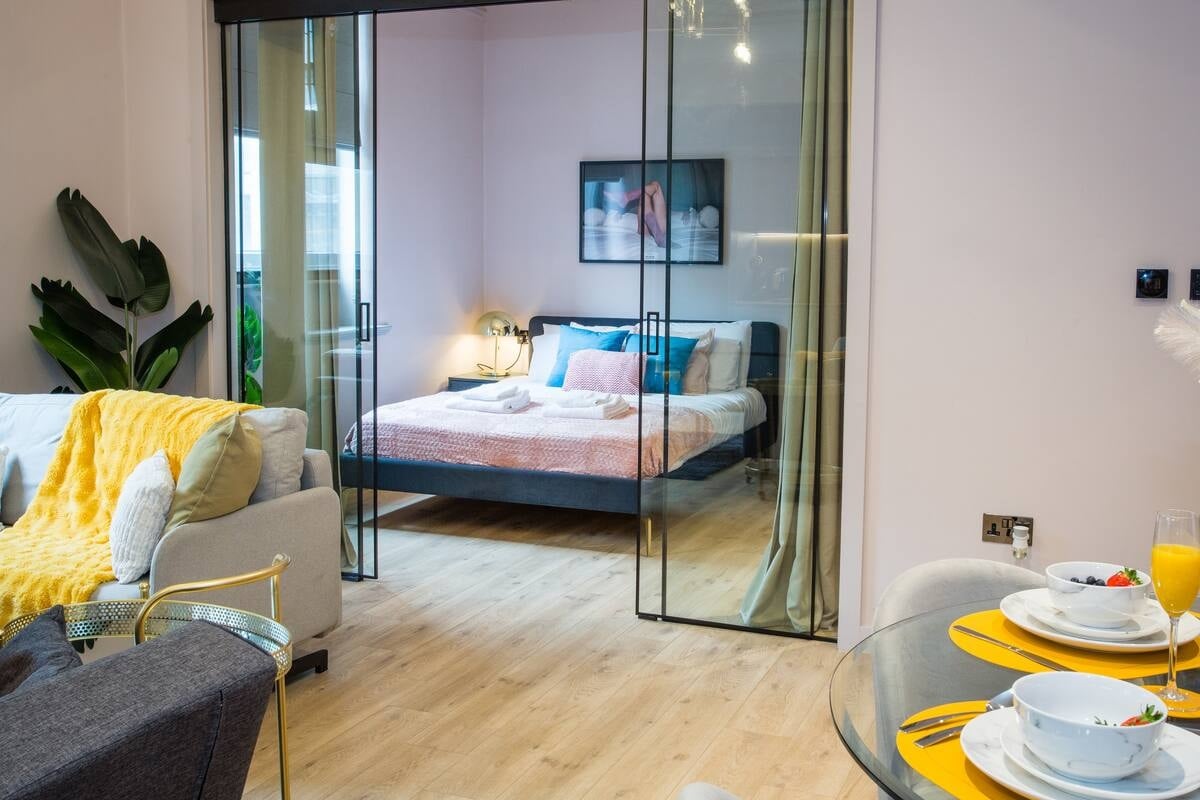 Additional image 17 of 2 Bed Flat, Charlotte Street, M1, N1 7GU