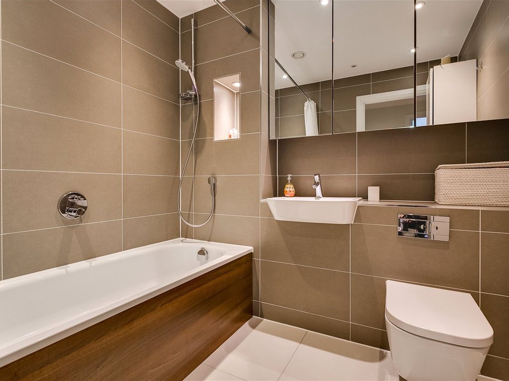 Additional image 6 of 2 Bed Flat, Dungannon House, SW6, N1 7GU