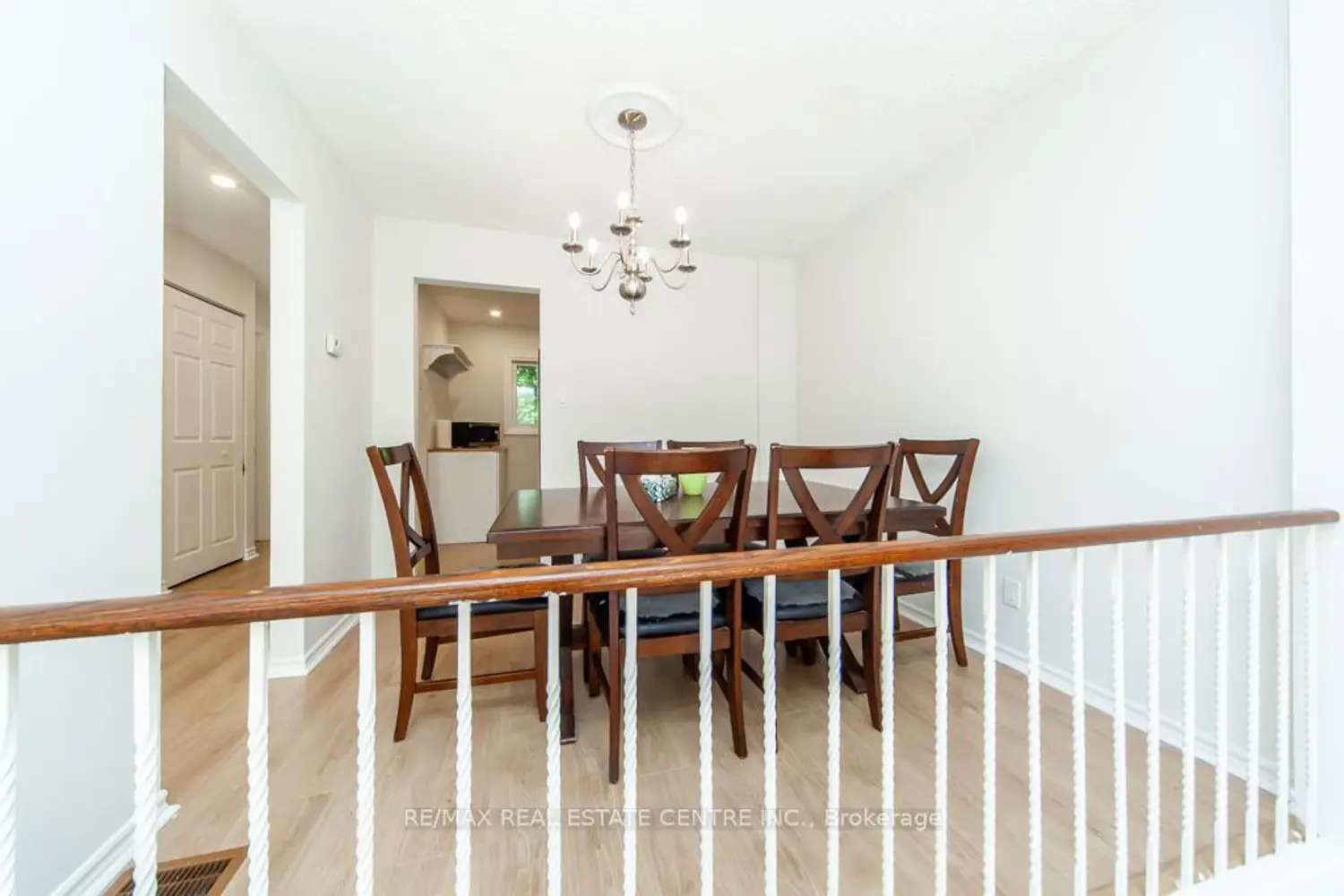 Additional image 5 of 2050 Upper Middle Road 88