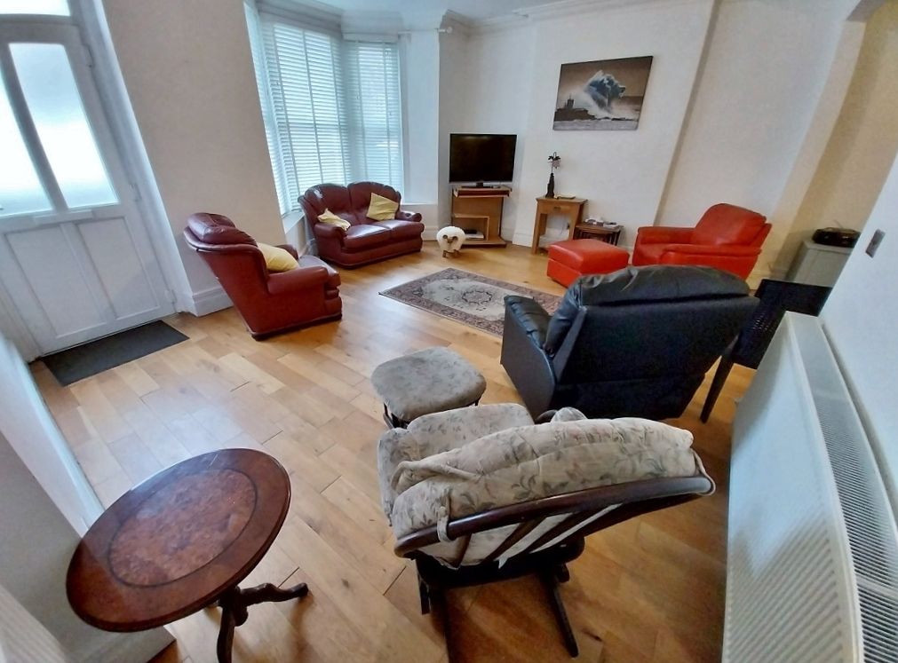 Additional image 3 of 1 bed flat for saleVictoria Avenue, Porthcawl CF36