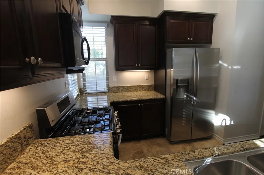 Additional image 23 of 21 Quartet, Irvine, CA 92618