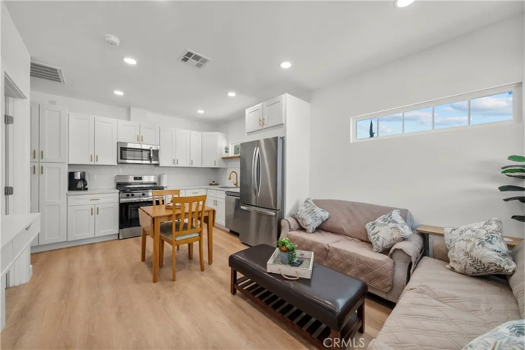 Additional image 40 of 20127 Citronia St, Chatsworth, CA 91311