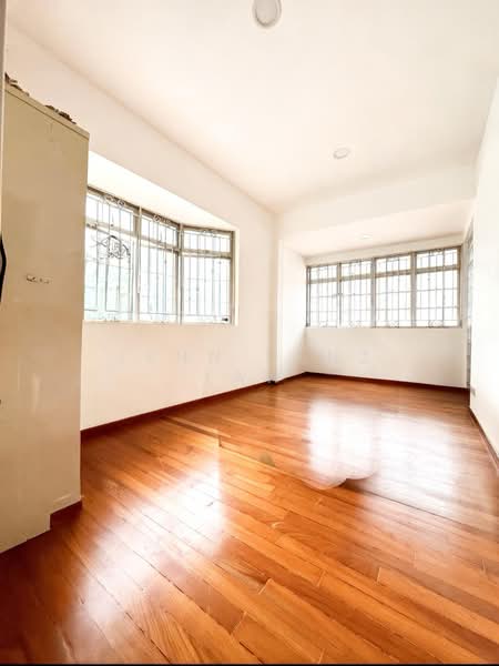 Additional image 15 of Jalan Ishak