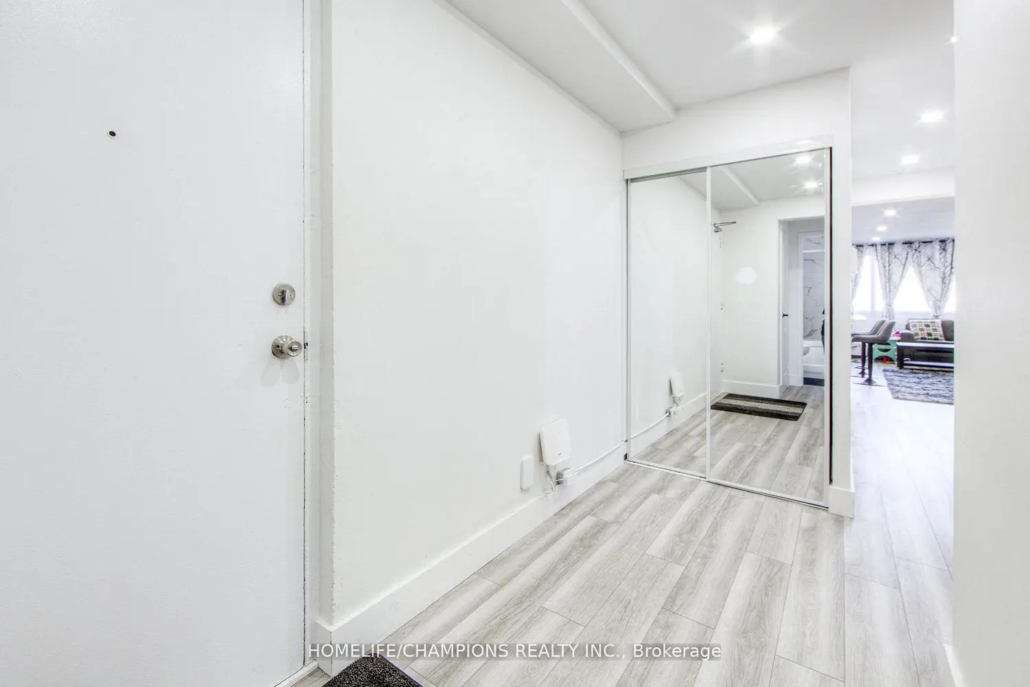 Additional image 2 of 100 Leeward Glenway 1210