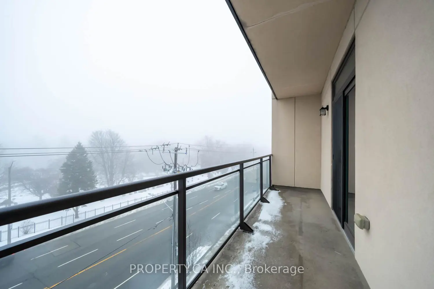 Additional image 10 of 3560 St Clair Avenue 424