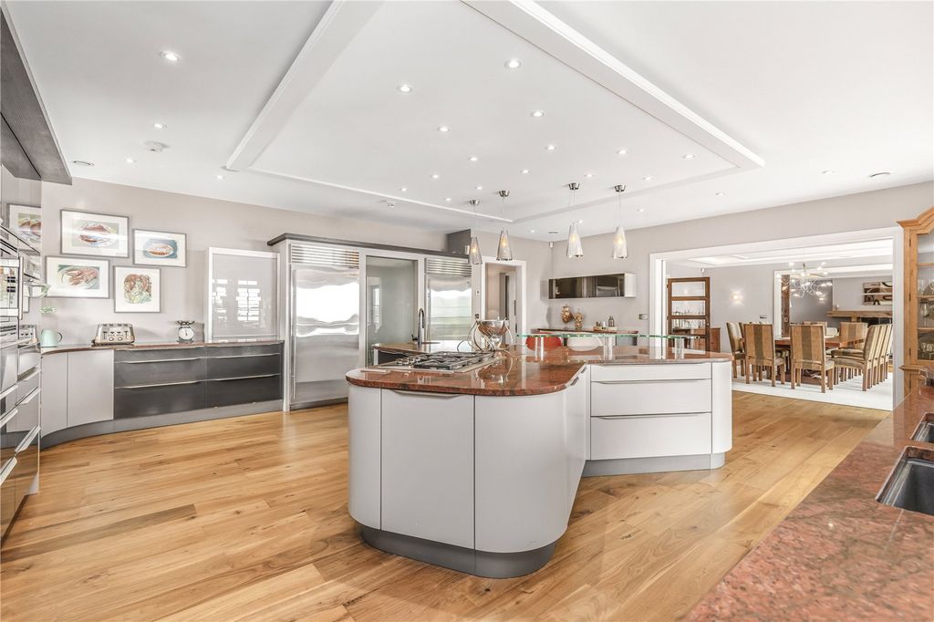 Additional image 19 of 6 bed detached house for saleSea Way, Middleton-On-Sea, West Sussex PO22