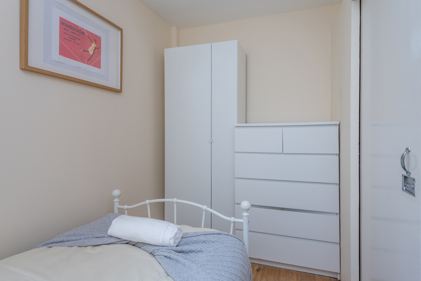 Additional image 17 of 3 Bed Flat, Falcon Road, SW11, N1 7GU