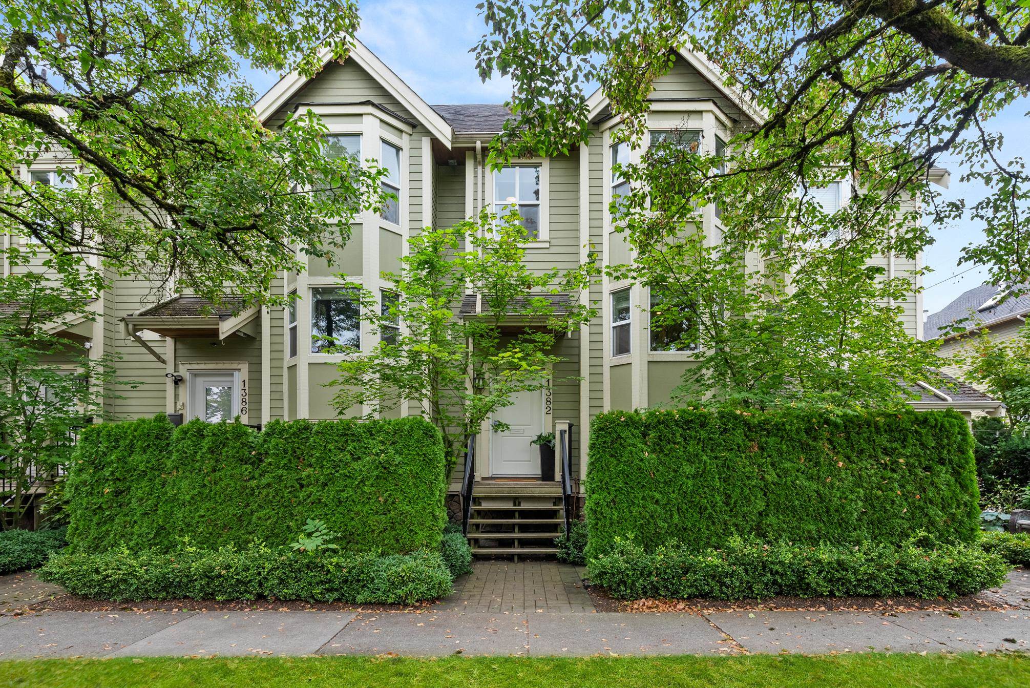 1382 27th Avenue E, Vancouver, BC, V5V 2L8