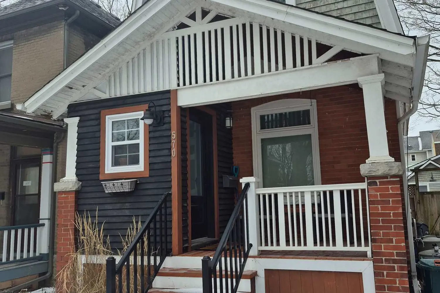 Additional image 16 of 570 Frontenac Street