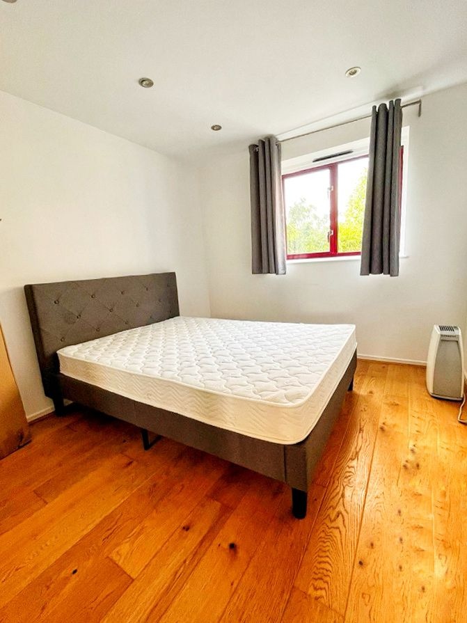 Additional image 4 of 2 Bed Flat, Wapping High Street, E1W, N1 7GU