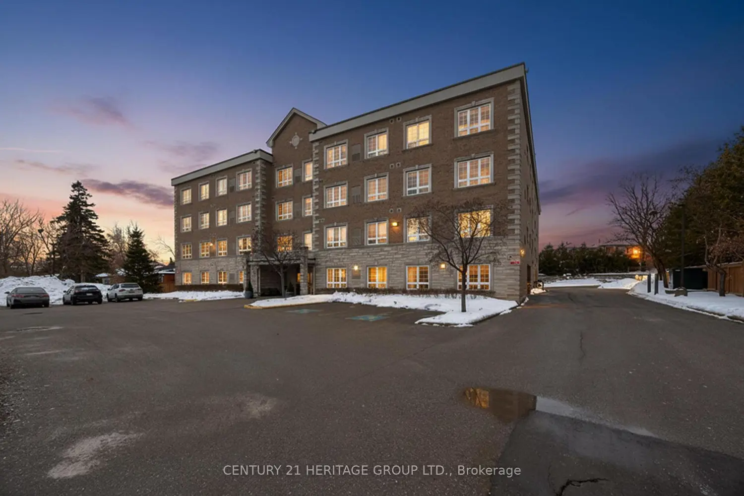 Additional image 16 of 112 Simcoe Road 214