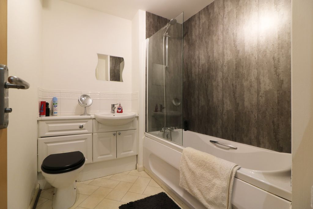 Additional image 13 of 2 bed flat for saleShawfarm Gardens, Prestwick KA9