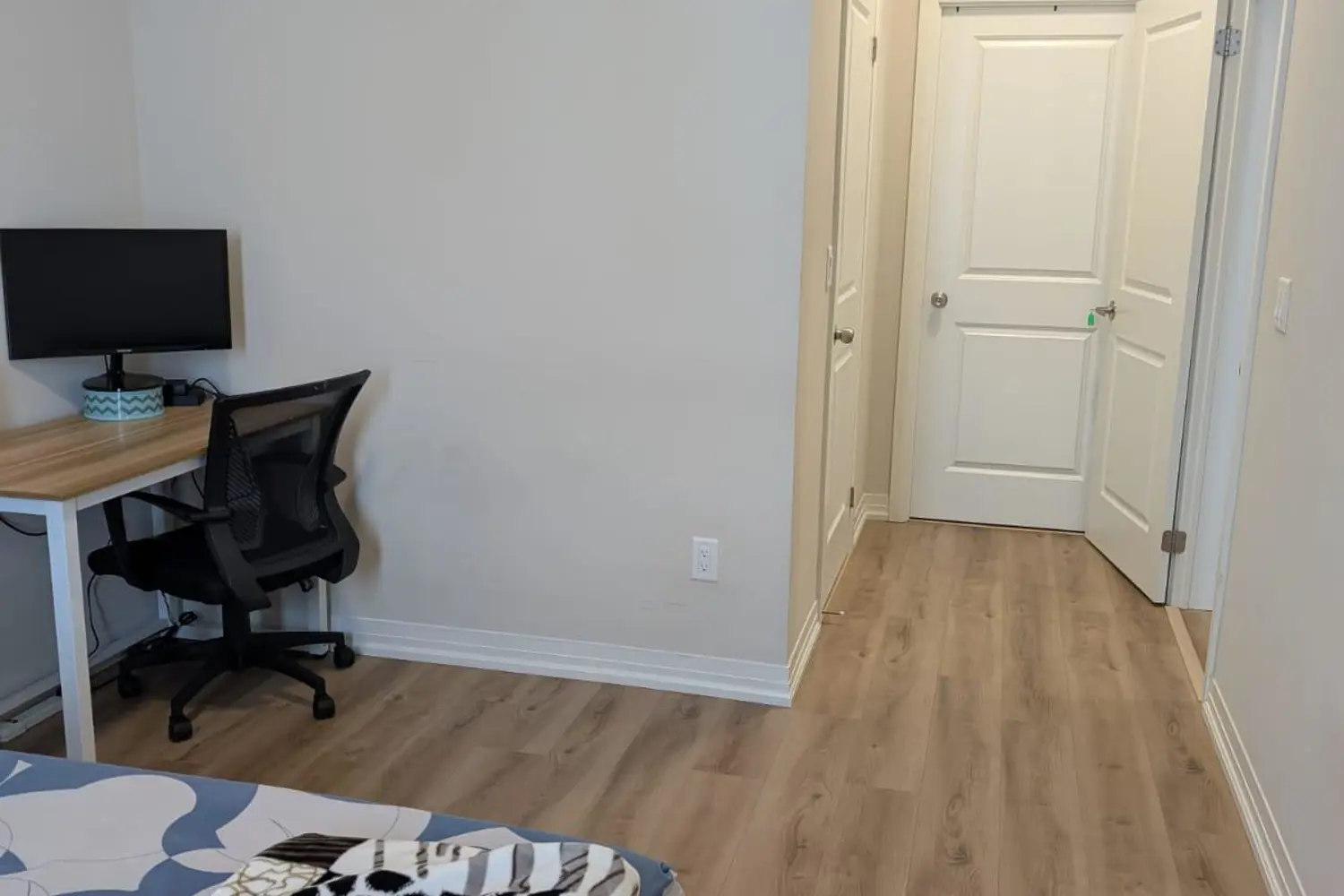 Additional image 19 of 50 Herrick Avenue Up27