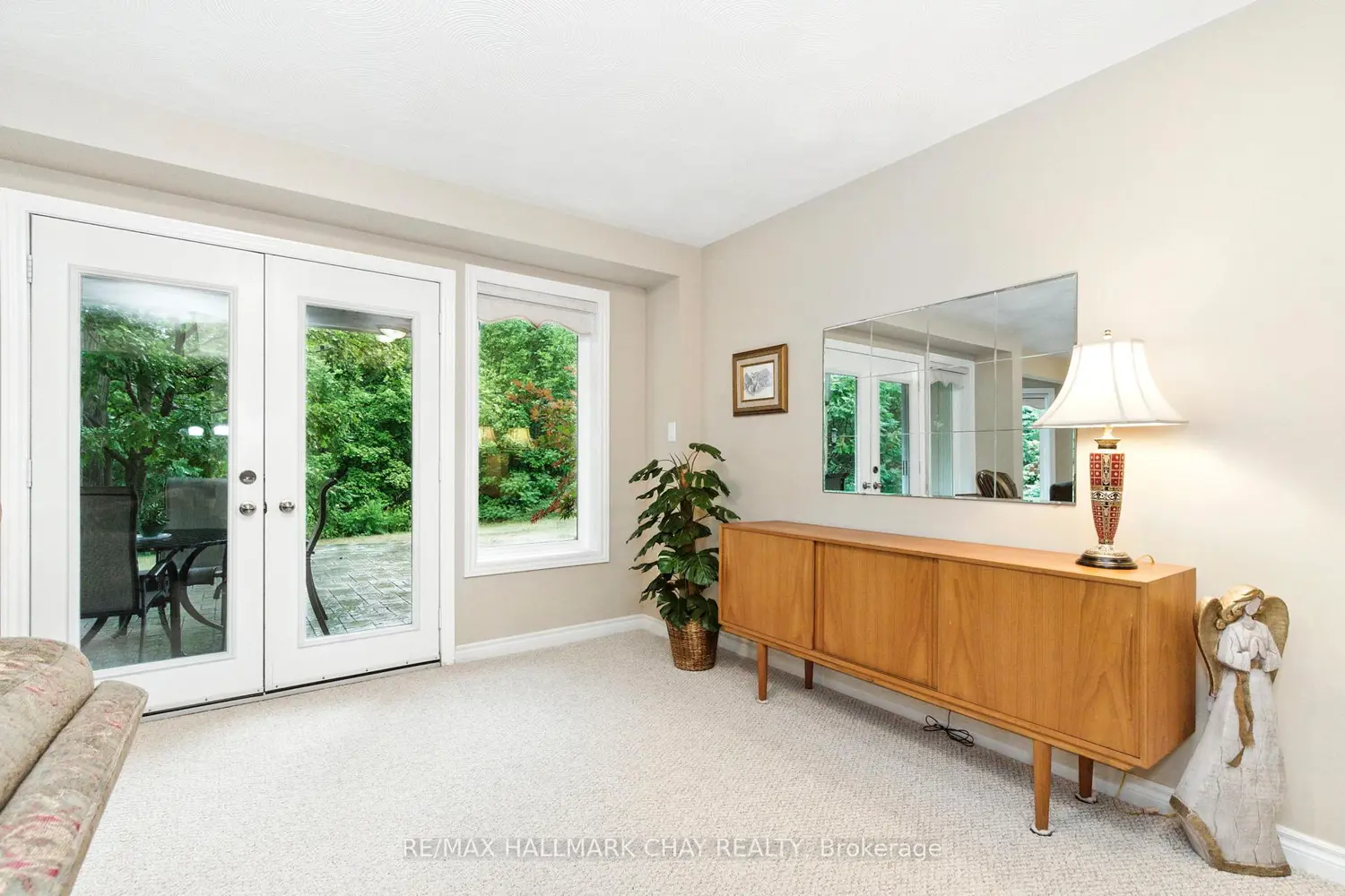 Additional image 12 of 32 Valleycrest Drive