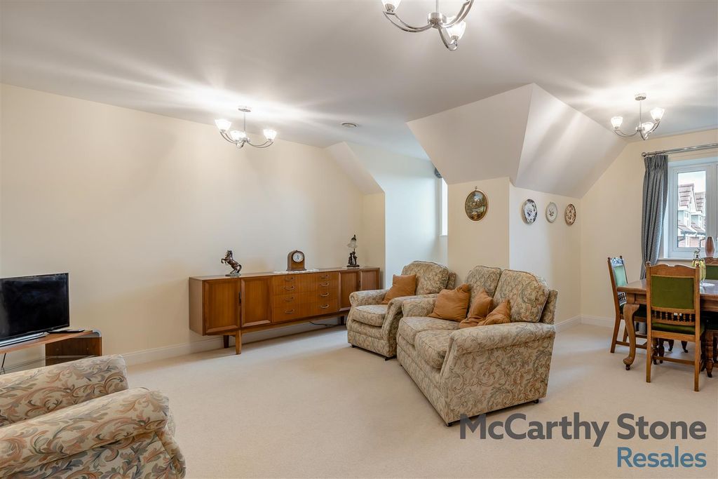 Additional image 3 of 2 bed flat for saleSummerfield Place, Wenlock Road, Shrewsbury SY2
