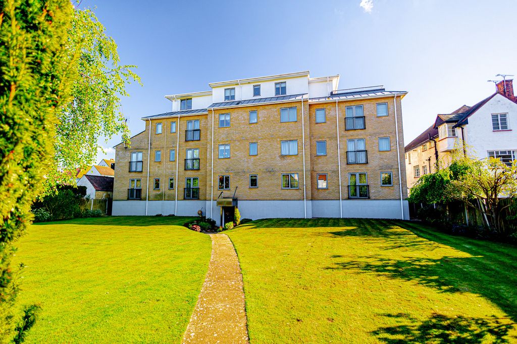 Additional image 30 of 2 bed flat for saleChalkwell Esplanade, Chalkwell SS0