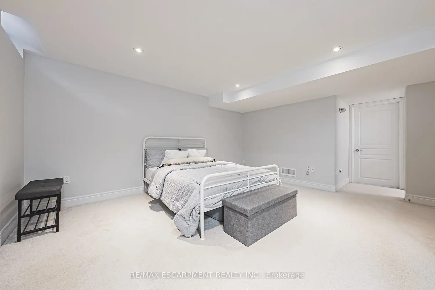 Additional image 18 of 4115 Upper Middle Road 8