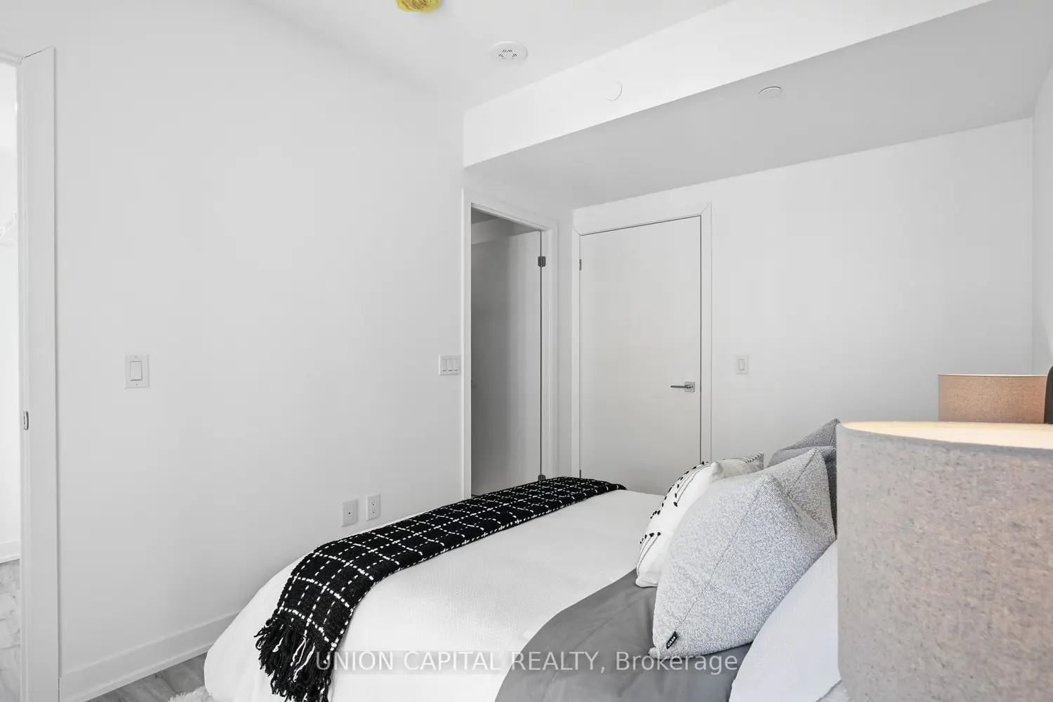 Additional image 16 of 252 Church Street 2611