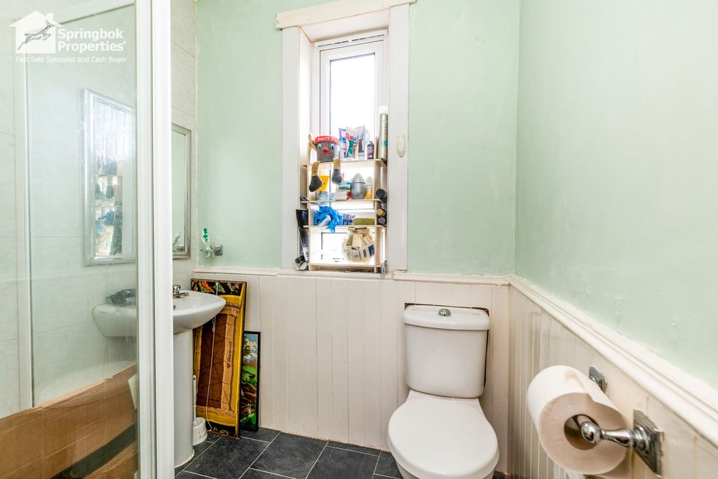 Additional image 10 of 2 bed flat for saleBroom Crescent, Ochiltree, Cumnock, Ayrshire KA18