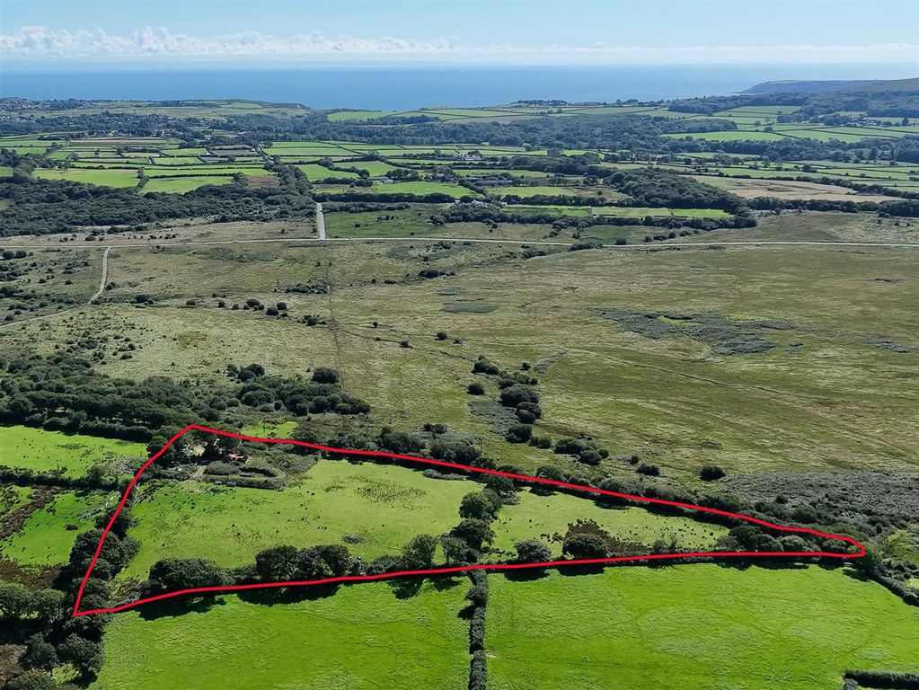 3 bed farm for salePengwern Common, Llethryd SA2 photo 4