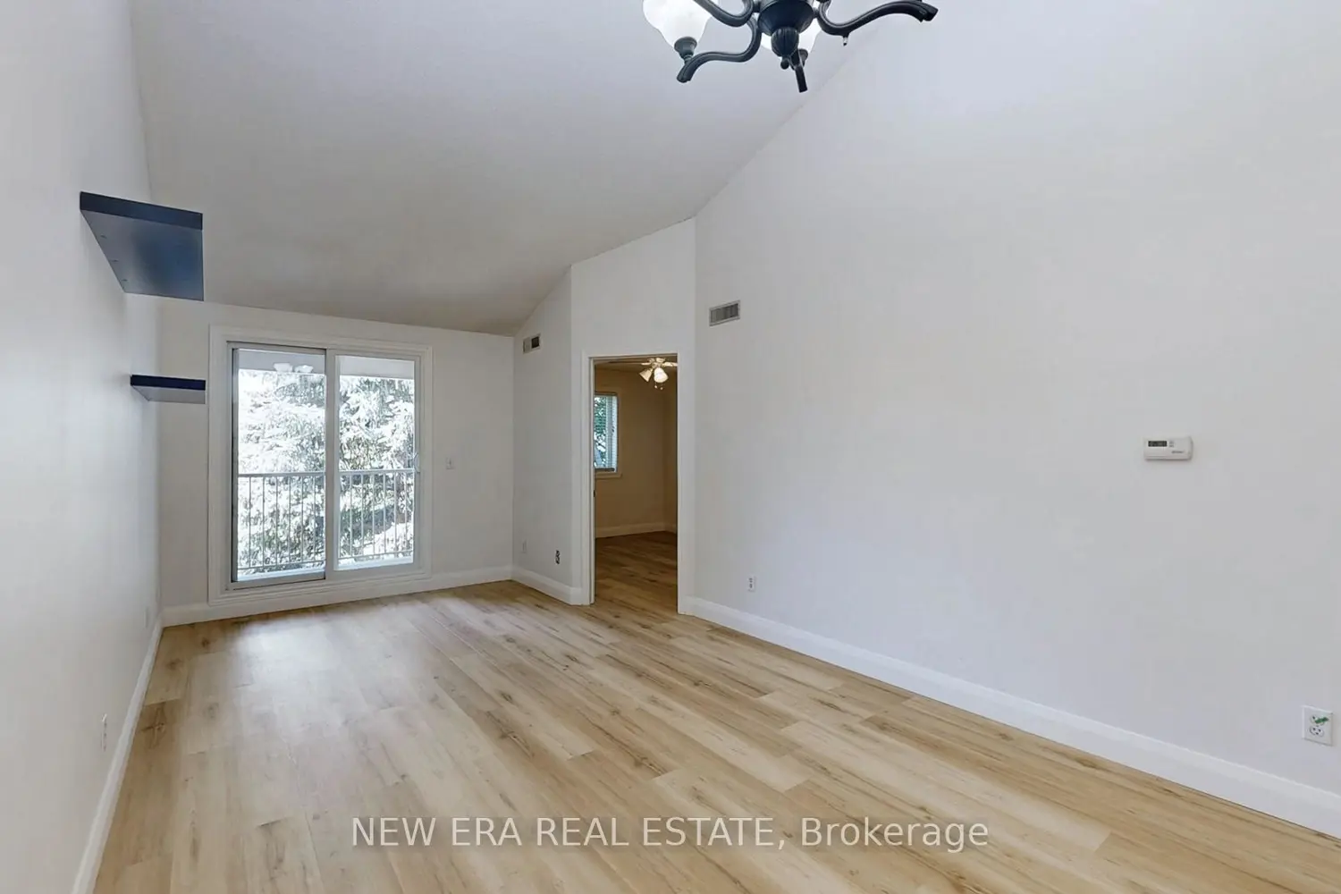 75 Bristol Road 199 photo 2
