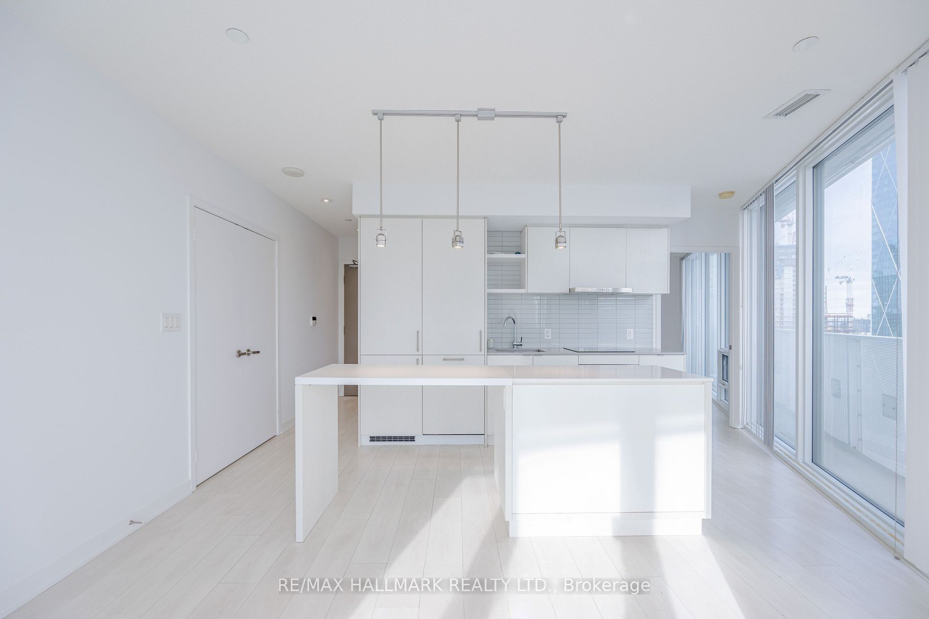 Additional image 6 of 2907-100 Harbour Street, Toronto, ON, M5J 0C3