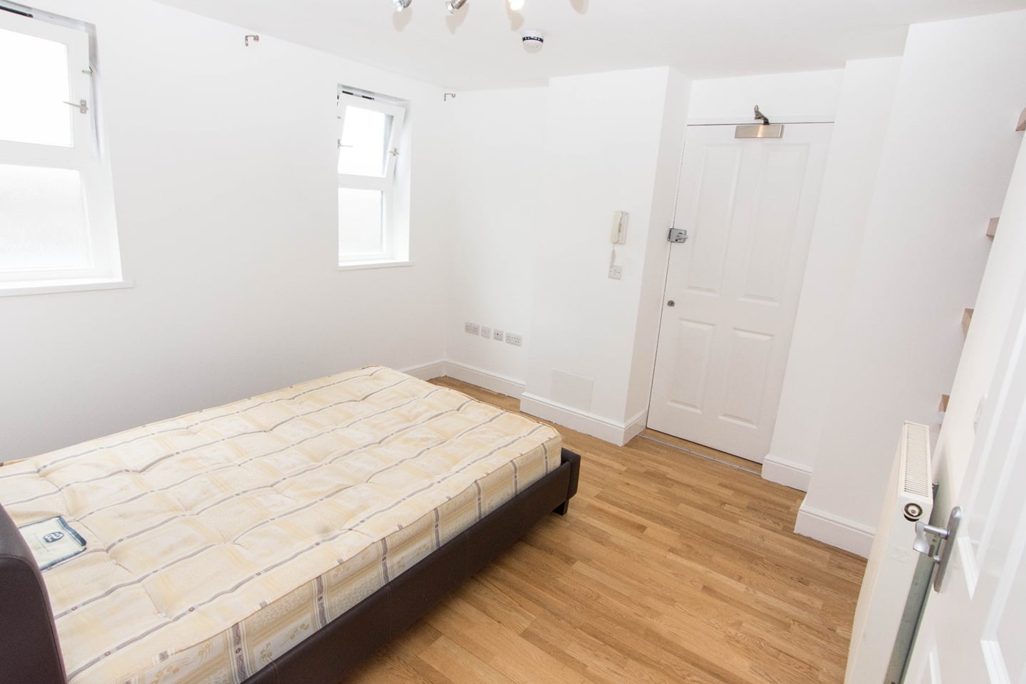 Additional image 2 of Studio Flat, Bride Street, N7, N1 7GU