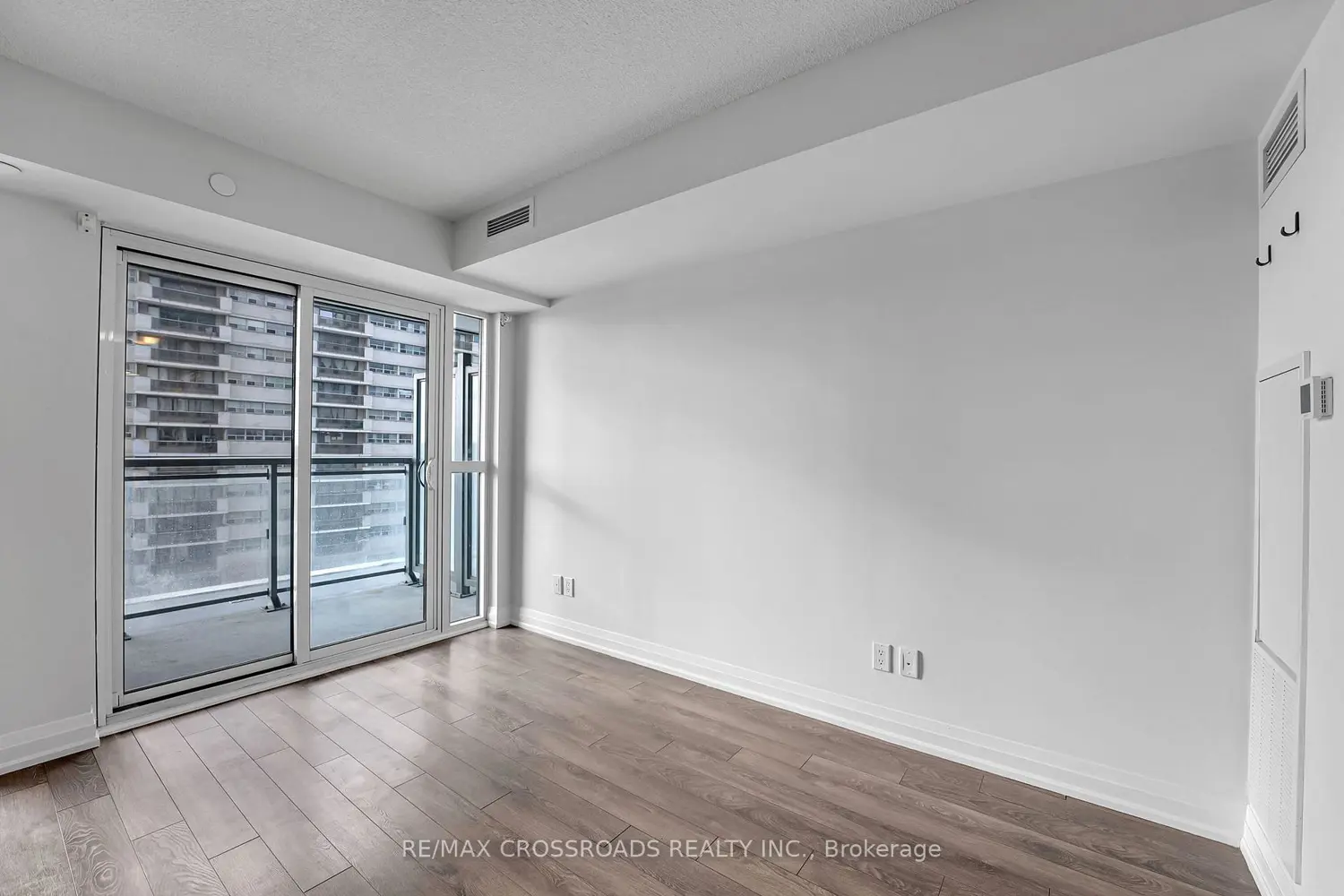 Additional image 7 of 20 Meadowglen Place 528