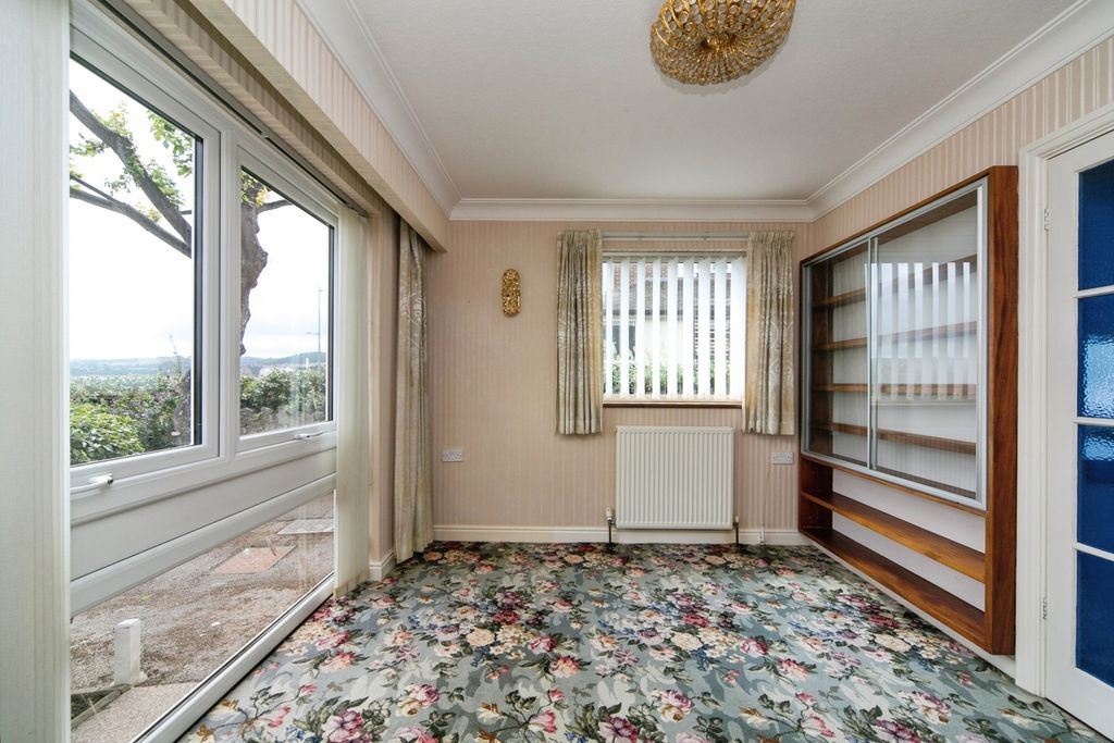 Additional image 14 of 2 bed flat for saleRhos Promenade, Rhos On Sea, Colwyn Bay, Conwy LL28