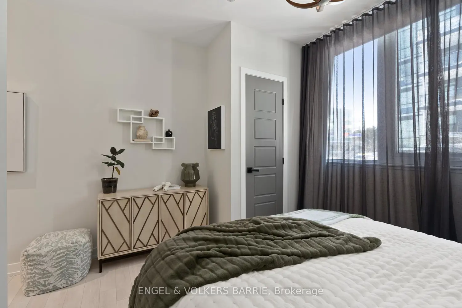 Additional image 11 of 375 Sea Ray Avenue 132