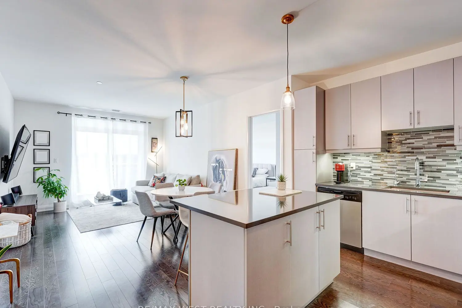 Additional image 3 of 15277 Yonge Street 503