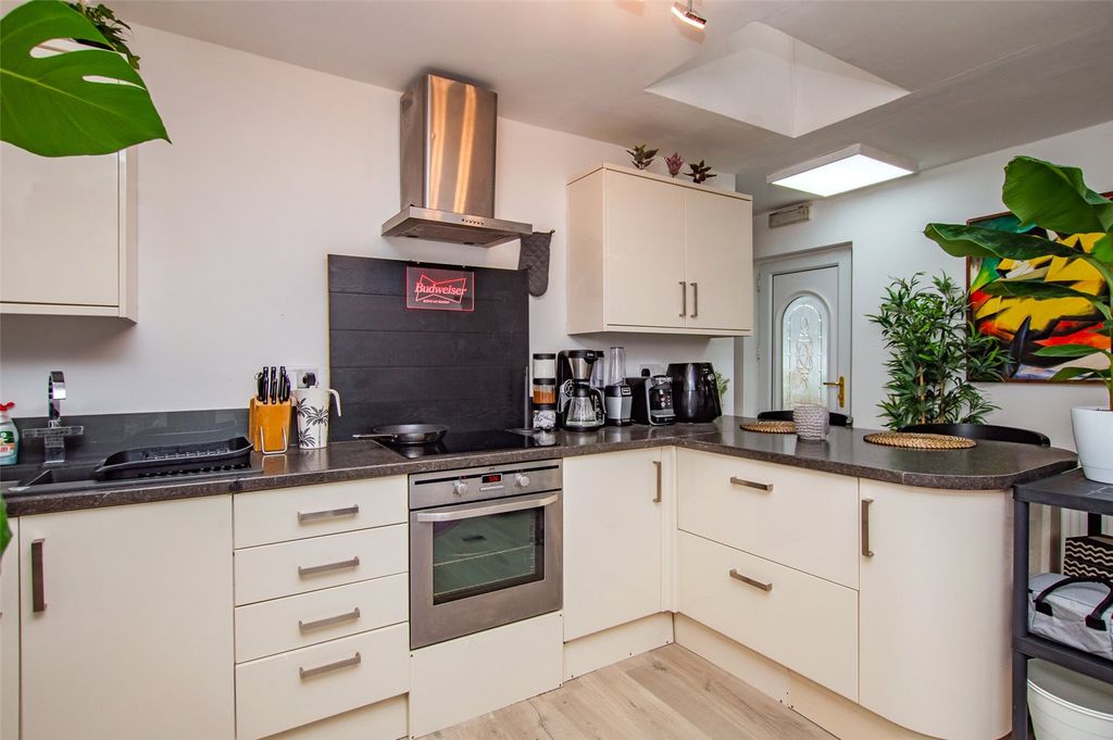 Additional image 8 of 8 bed flat for saleStone Street, Llandovery, Carmarthenshire SA20