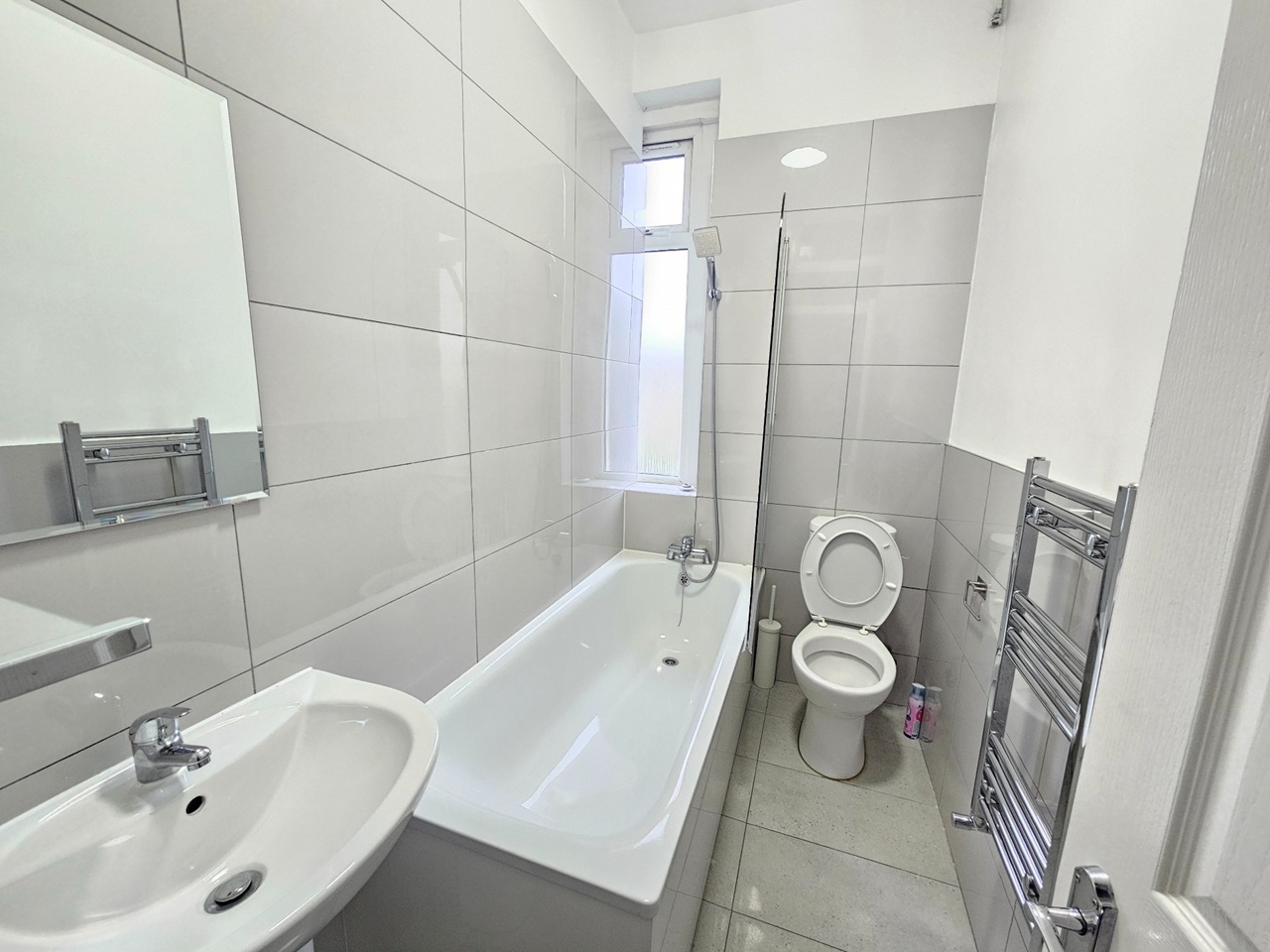 Additional image 3 of Studio Flat, Abbey Road, NW8, N1 7GU