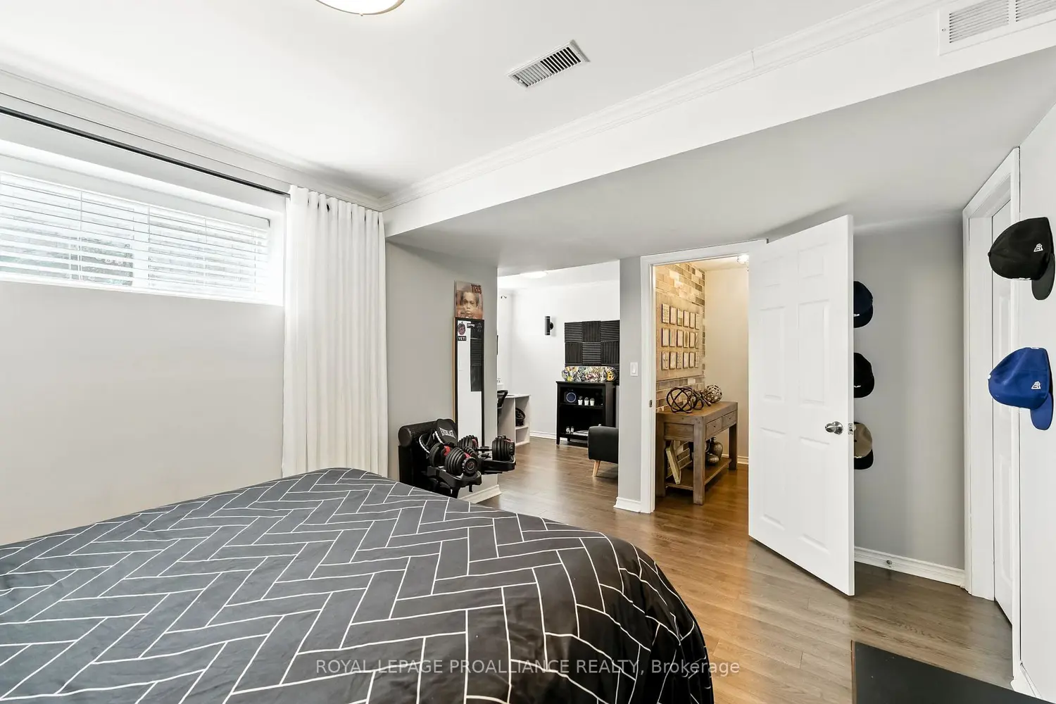 Additional image 12 of 278 Ivey Crescent