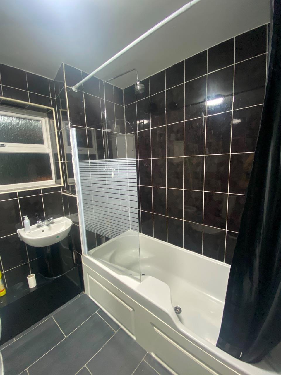 Additional image 2 of Room in a Shared House, Windsor Street, B7, N1 7GU