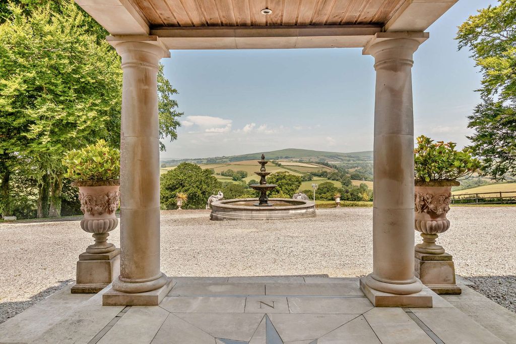 12 bed detached house for saleErmington, Devon PL21 photo 2