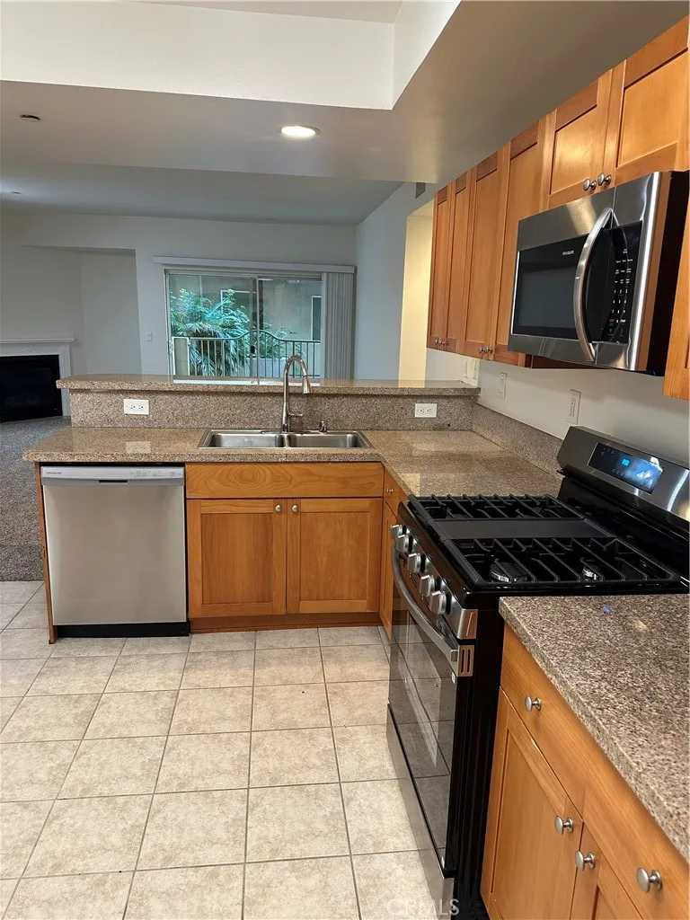 Additional image 44 of 7551 Jordan Ave Unit 109, Canoga Park, CA 91303