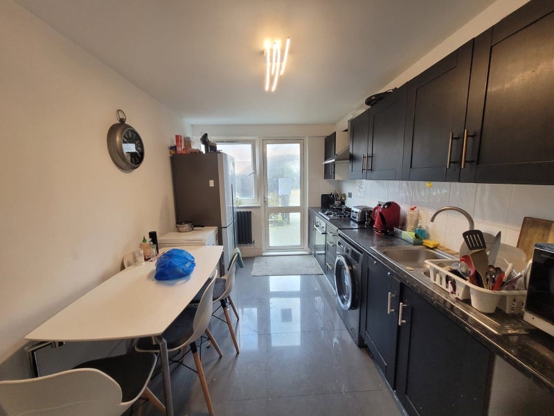 Additional image 4 of Room in a Shared Flat, Harkness House, E1, N1 7GU