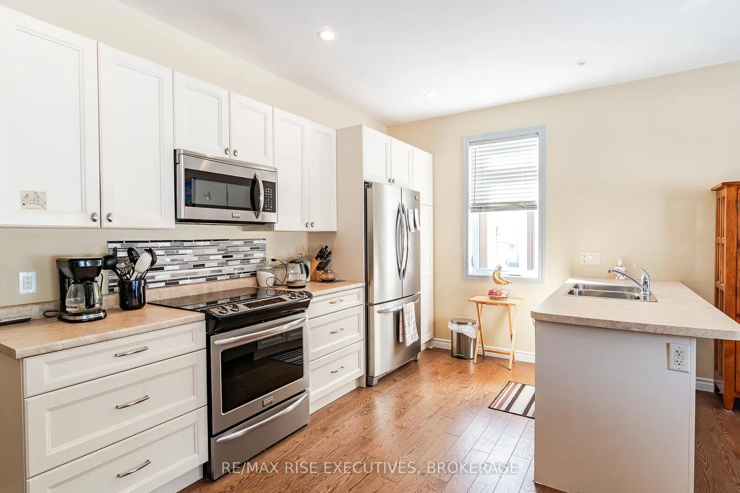 Additional image 3 of 7 Autumn Lane 4