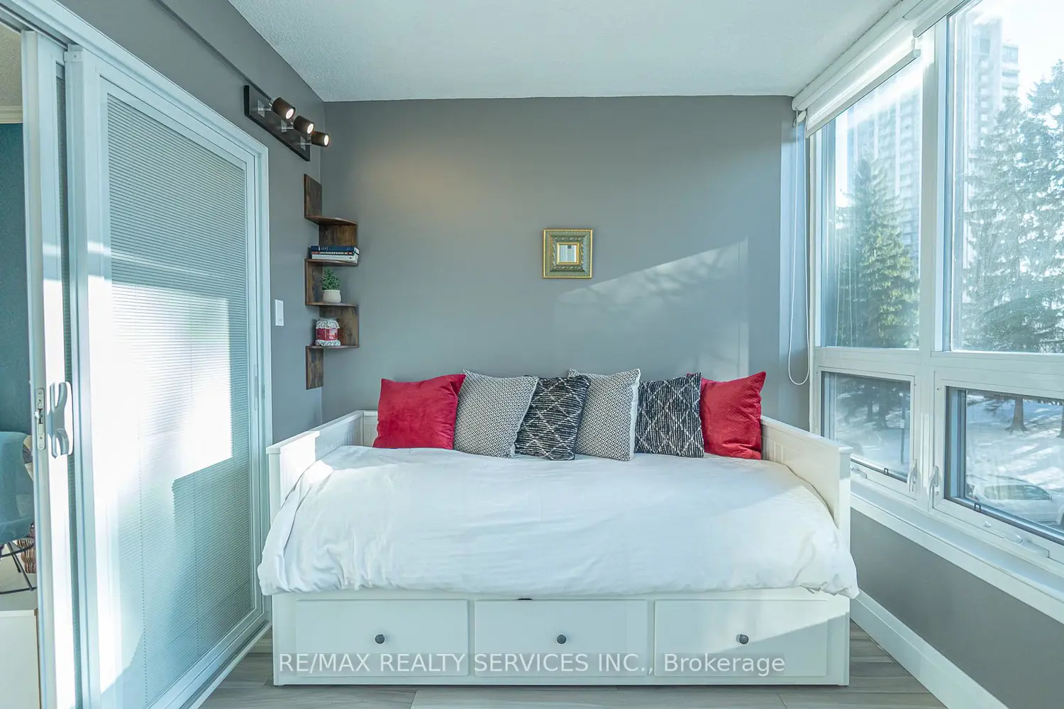 Additional image 5 of 8 Lisa Street 203