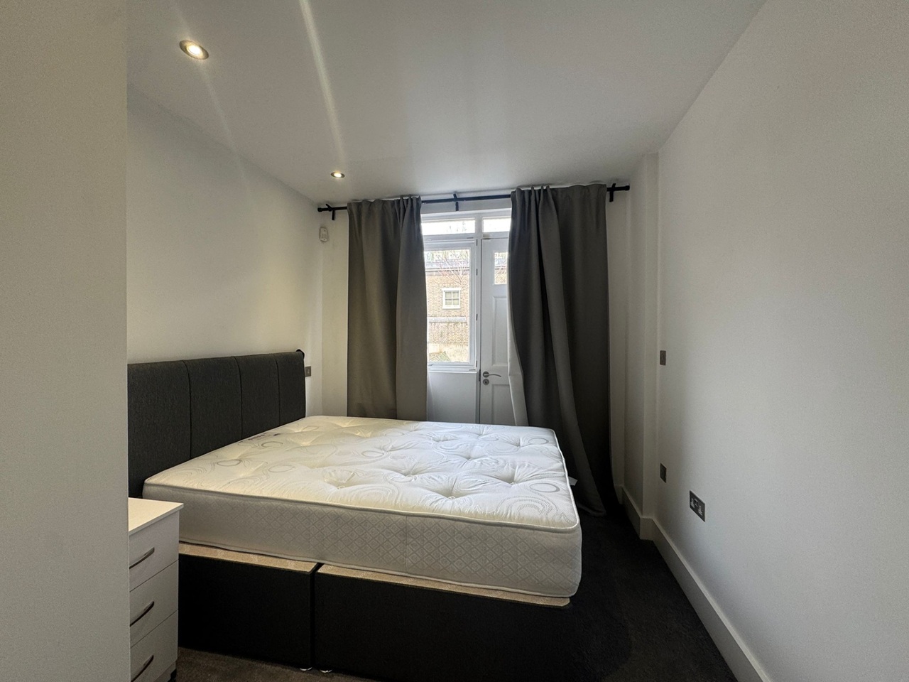 Additional image 6 of 2 Bed Flat, West Cromwell Road, SW5, N1 7GU