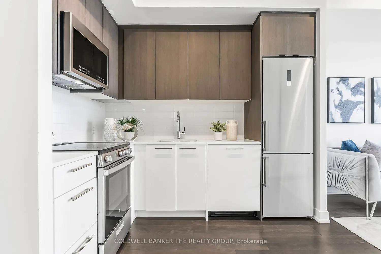 Additional image 8 of 215 Veterans Drive 611